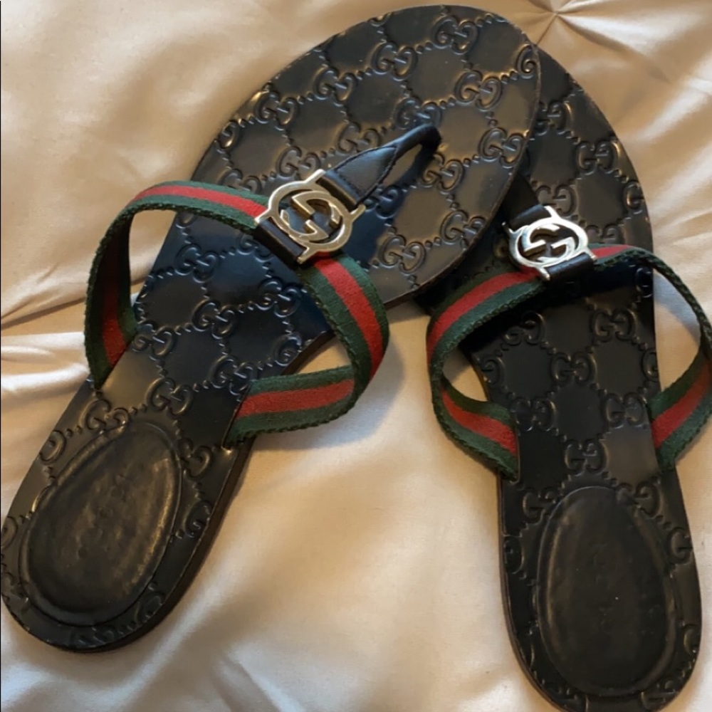 All black gucci flops size 39+